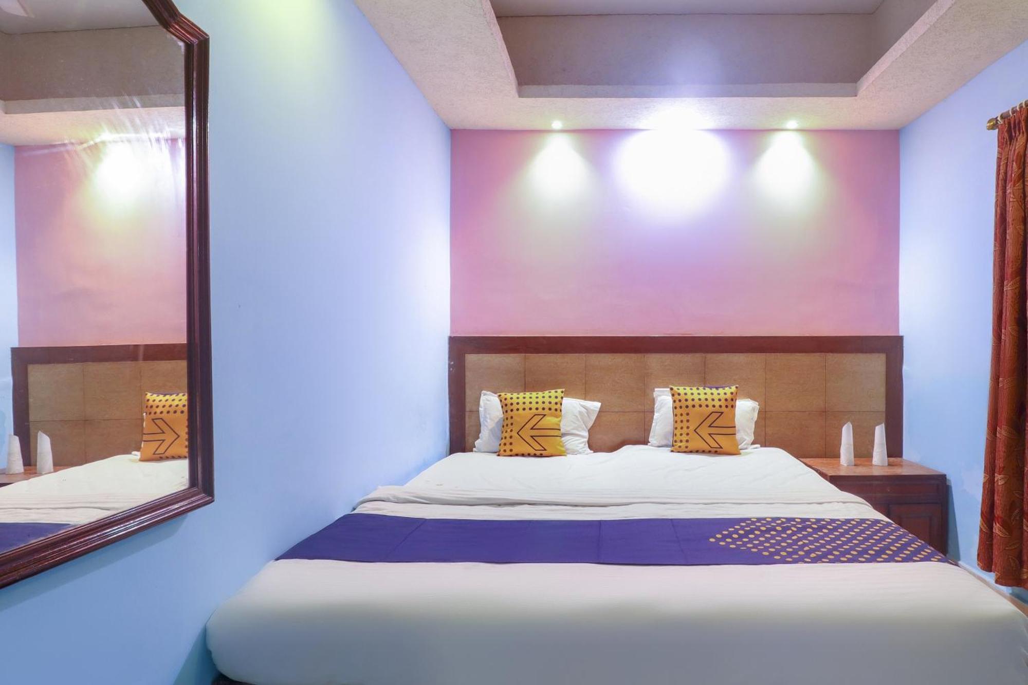 Spot On 75963 Hotel Prince بود جايا المظهر الخارجي الصورة